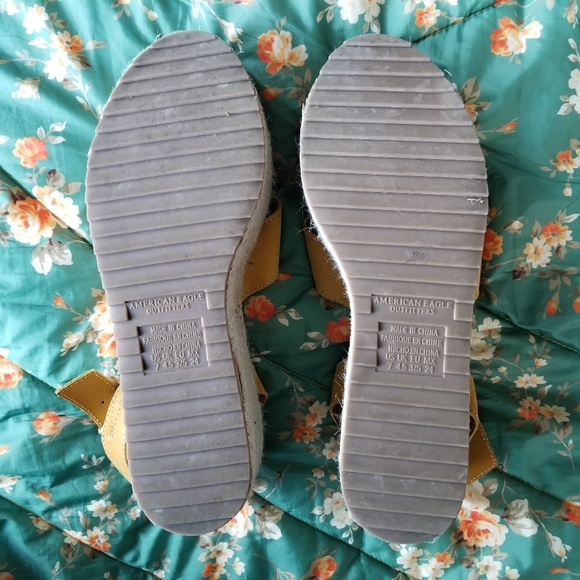 American eagle platform sandals - Picture 2 of 4